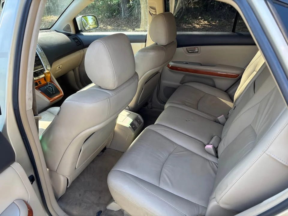 2006 Lexus RX 2nd Gen - Image 12 of 16