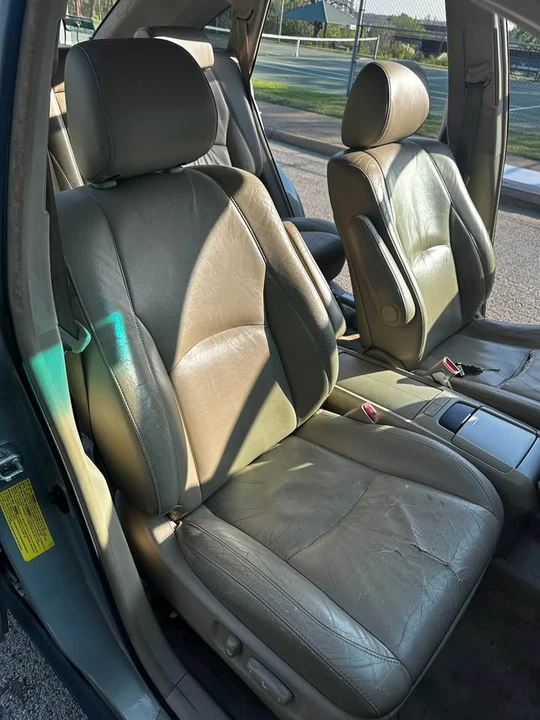 2006 Lexus RX 2nd Gen - Image 11 of 13