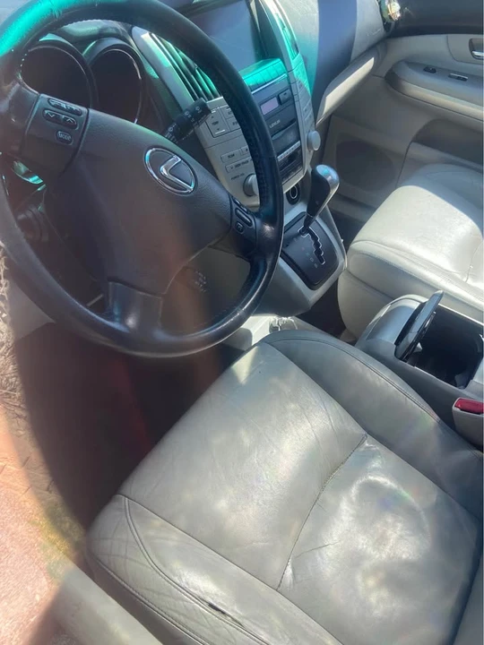 2006 Lexus RX 2nd Gen - Image 4 of 6