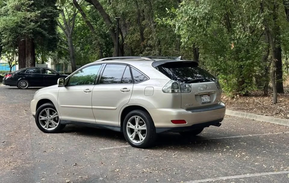 2006 Lexus RX 2nd Gen - Image 3 of 9