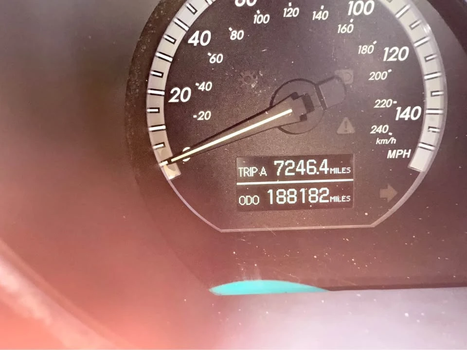 2006 Lexus RX 2nd Gen - Image 13 of 17
