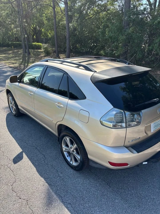 2006 Lexus RX 2nd Gen - Image 9 of 16