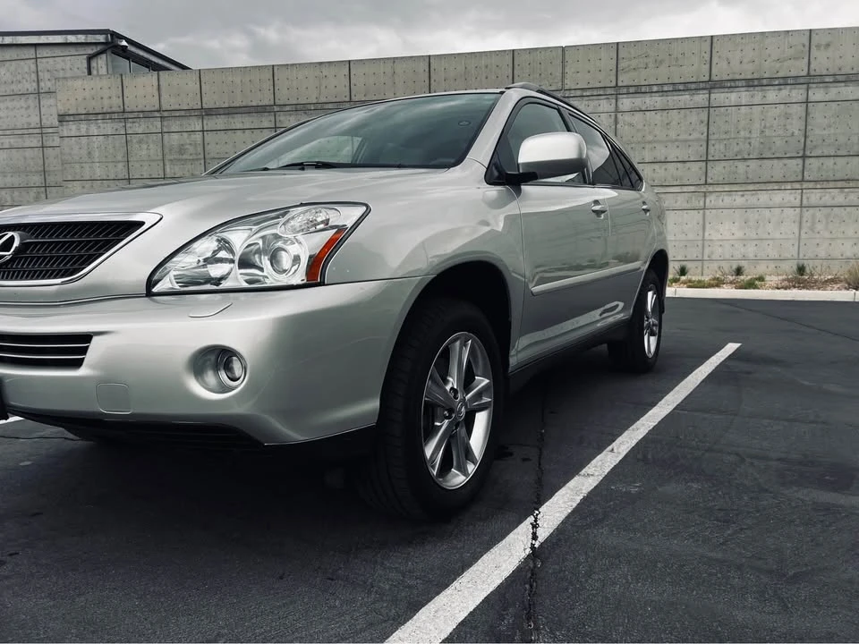 2006 Lexus RX 2nd Gen - Image 2 of 11
