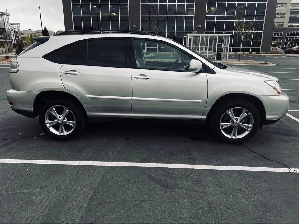 2006 Lexus RX 2nd Gen - Image 4 of 11