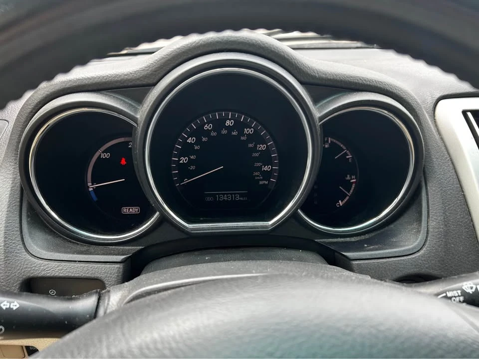 2006 Lexus RX 2nd Gen - Image 3 of 16