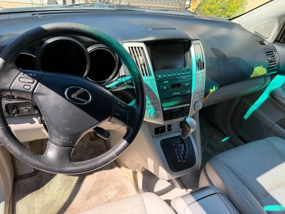 2006 Lexus RX 2nd Gen - Image 9 of 13