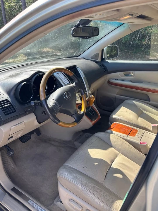 2006 Lexus RX 2nd Gen - Image 16 of 16