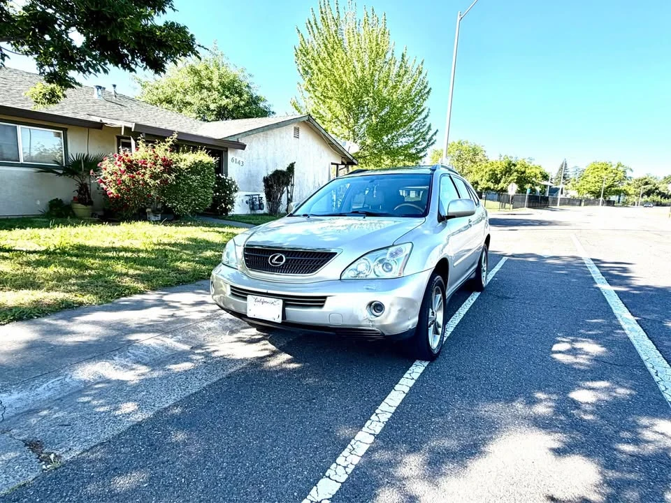 2006 Lexus RX 2nd Gen - Image 2 of 12