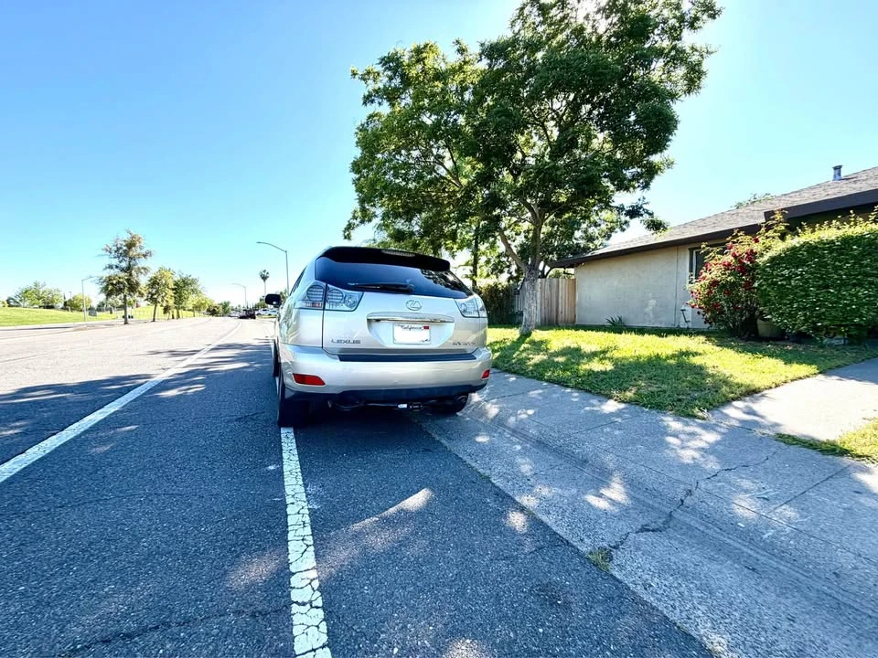 2006 Lexus RX 2nd Gen - Image 10 of 12