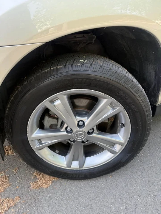 2006 Lexus RX 2nd Gen - Image 19 of 21