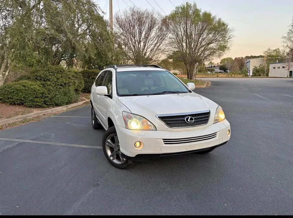 2006 Lexus RX 2nd Gen - Image 2 of 9