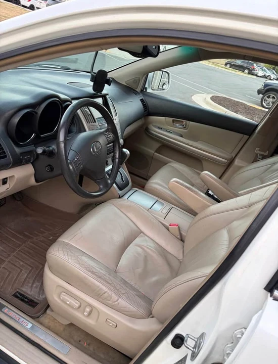2006 Lexus RX 2nd Gen - Image 4 of 9