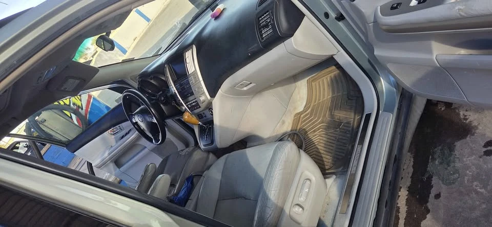 2006 Lexus RX 2nd Gen - Image 15 of 15