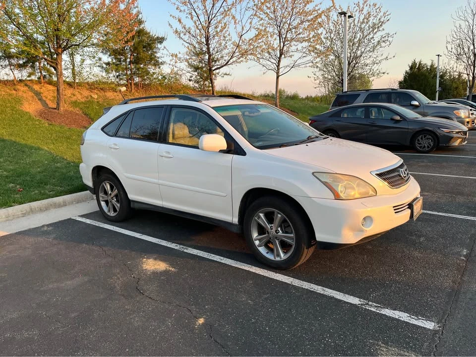 2006 Lexus RX 2nd Gen - Image 2 of 10