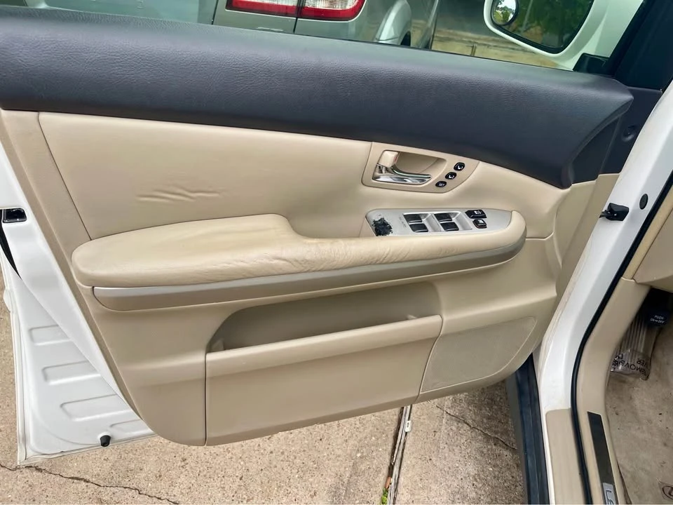 2006 Lexus RX 2nd Gen - Image 9 of 12