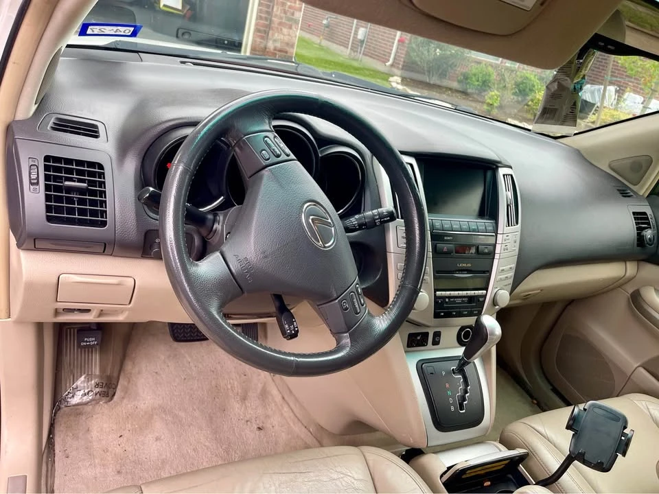 2006 Lexus RX 2nd Gen - Image 7 of 12