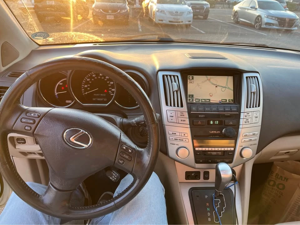 2006 Lexus RX 2nd Gen - Image 8 of 10