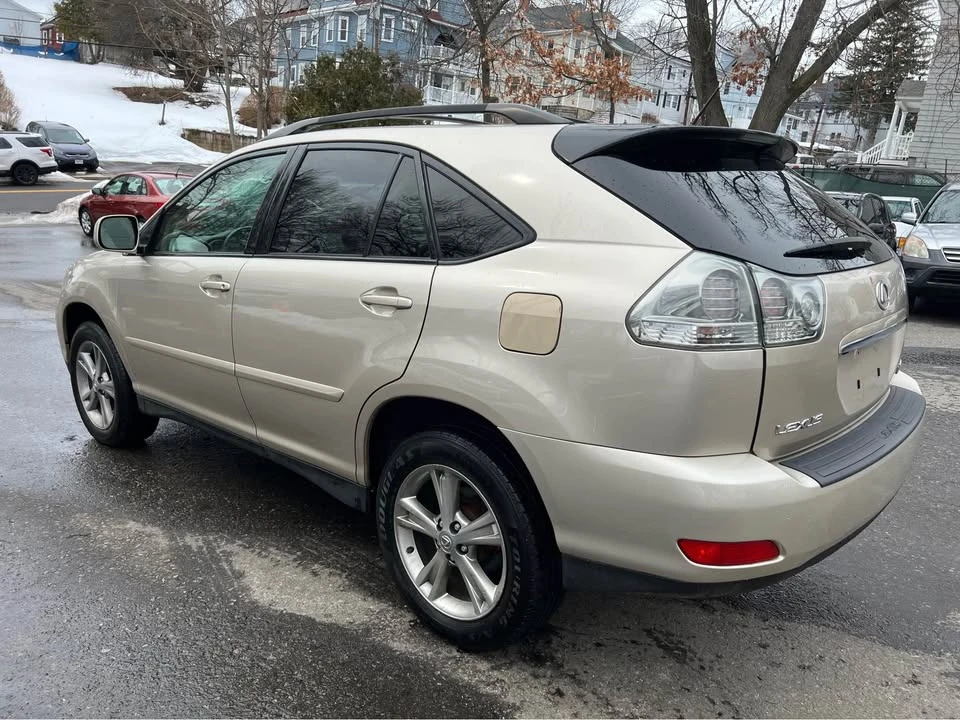 2006 Lexus RX 2nd Gen - Image 2 of 17