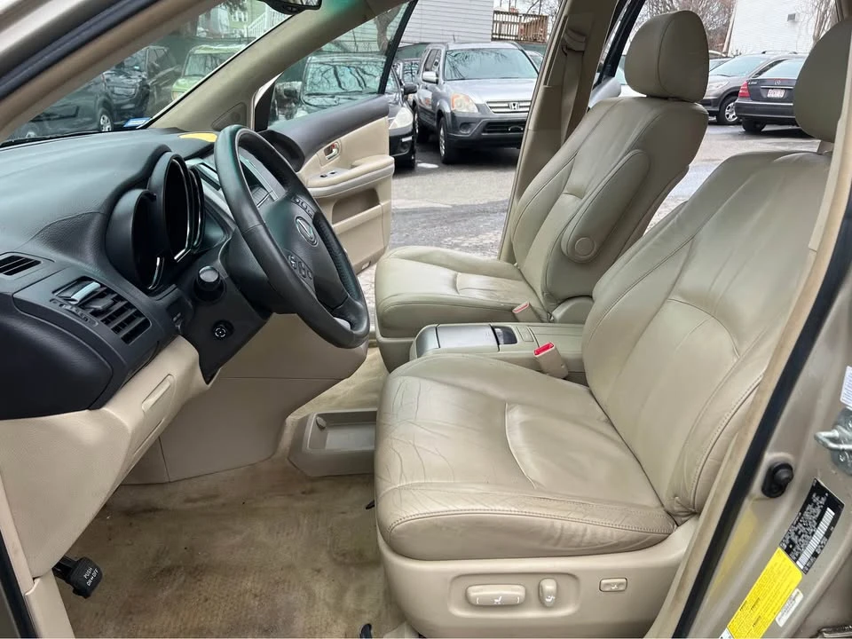 2006 Lexus RX 2nd Gen - Image 5 of 17