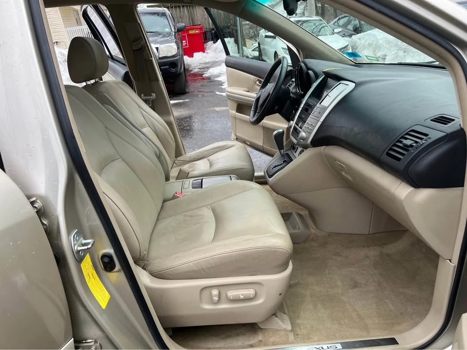 2006 Lexus RX 2nd Gen - Image 8 of 17