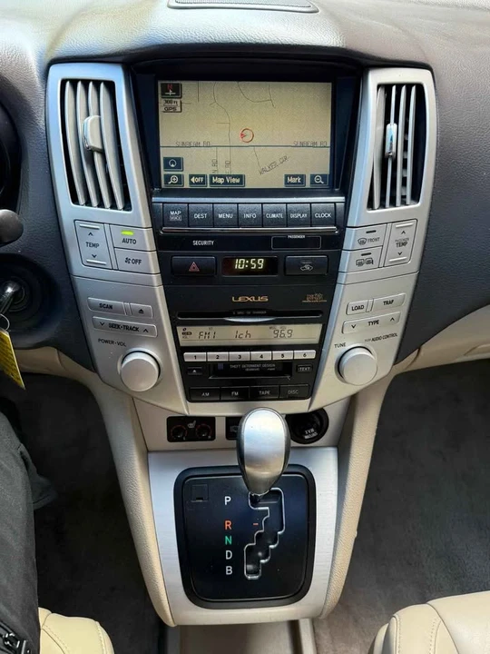 2006 Lexus RX 2nd Gen - Image 18 of 20