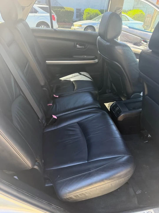2006 Lexus RX 2nd Gen - Image 10 of 14