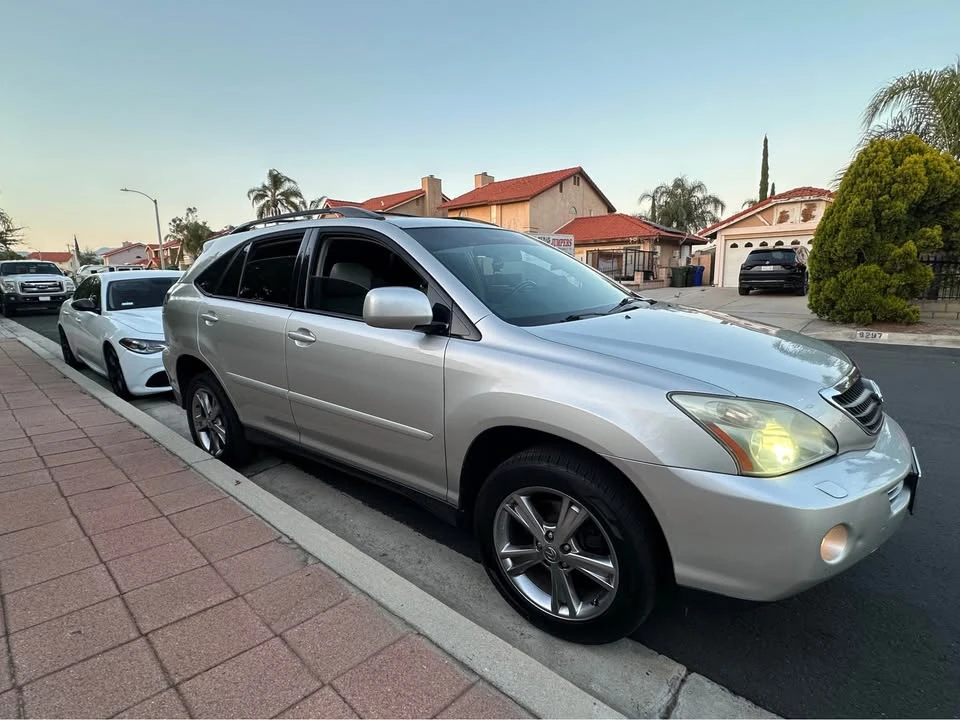 2006 Lexus RX 2nd Gen - Image 2 of 14
