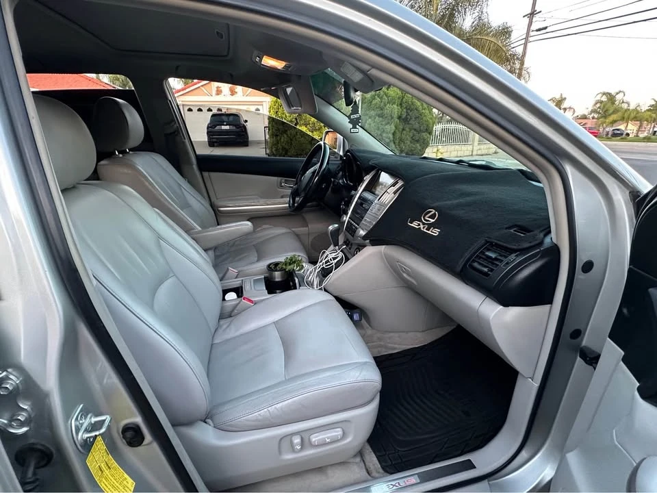 2006 Lexus RX 2nd Gen - Image 8 of 14