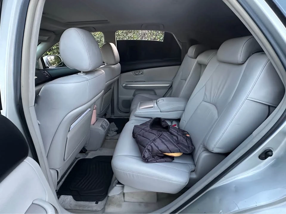 2006 Lexus RX 2nd Gen - Image 10 of 14
