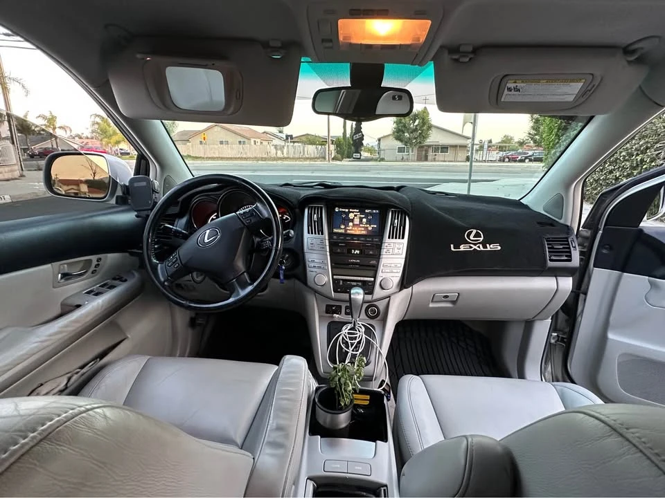 2006 Lexus RX 2nd Gen - Image 7 of 14