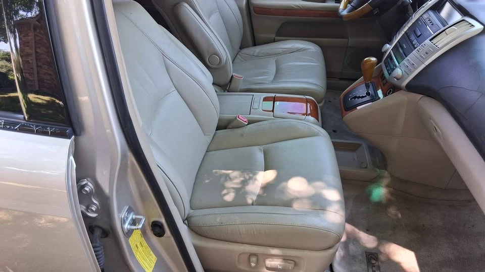 2006 Lexus RX 2nd Gen - Image 5 of 10