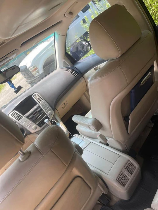 2006 Lexus RX 2nd Gen - Image 4 of 11