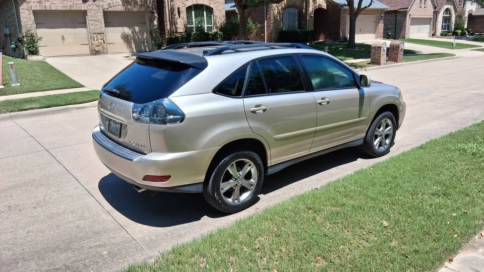 2006 Lexus RX 2nd Gen - Image 2 of 10