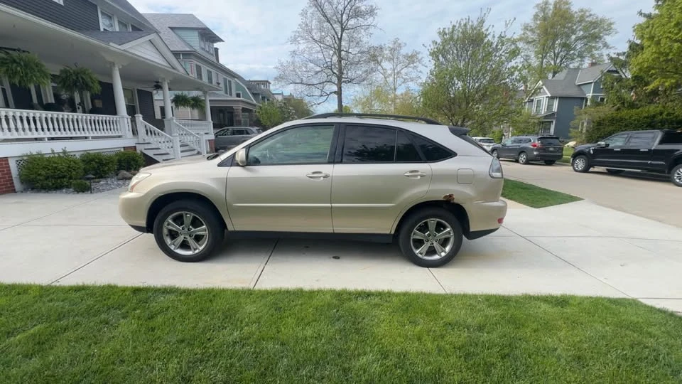 2006 Lexus RX 2nd Gen - Image 8 of 17