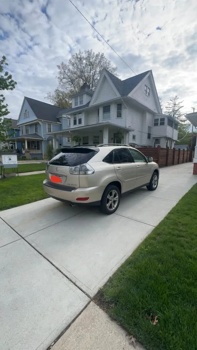 2006 Lexus RX 2nd Gen - Image 5 of 17