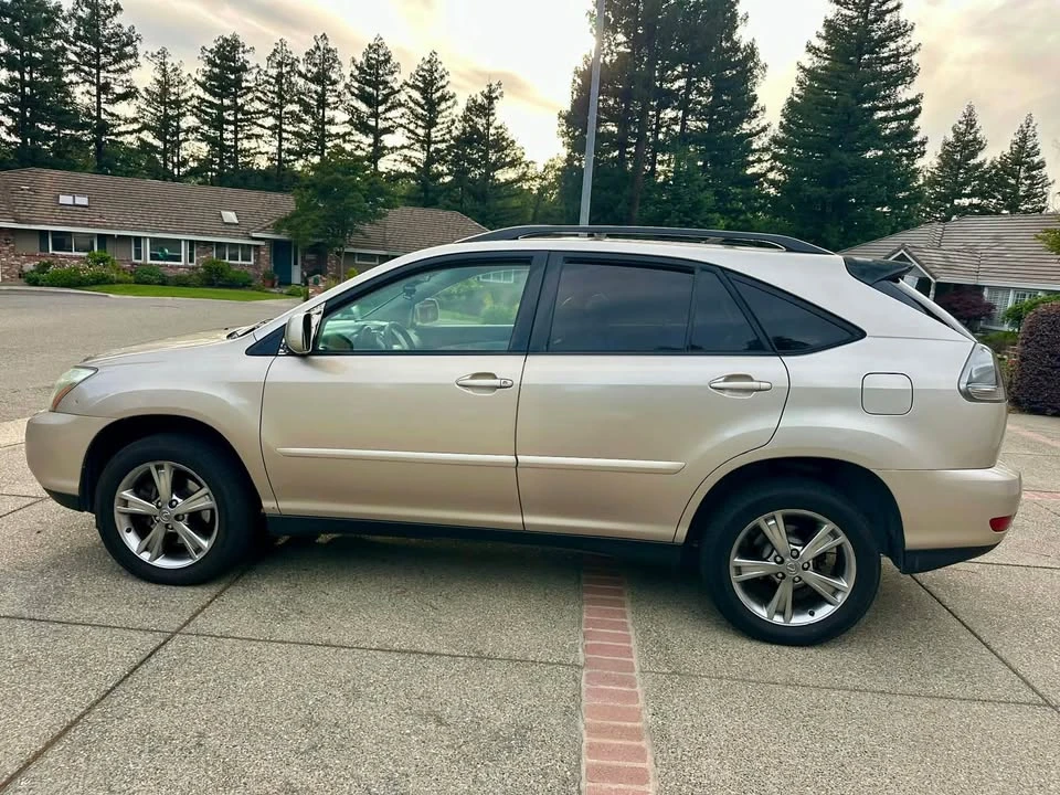 2006 Lexus RX 2nd Gen - Image 3 of 15