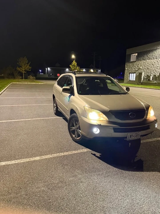 2006 Lexus RX 2nd Gen - Image 2 of 5