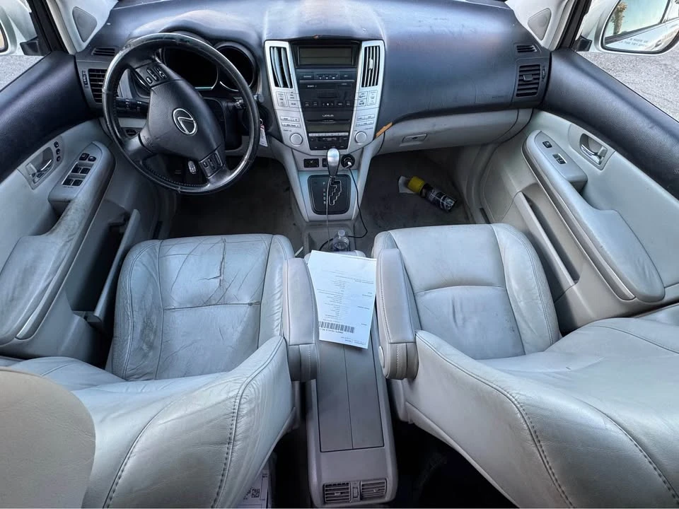 2006 Lexus RX 2nd Gen - Image 5 of 9