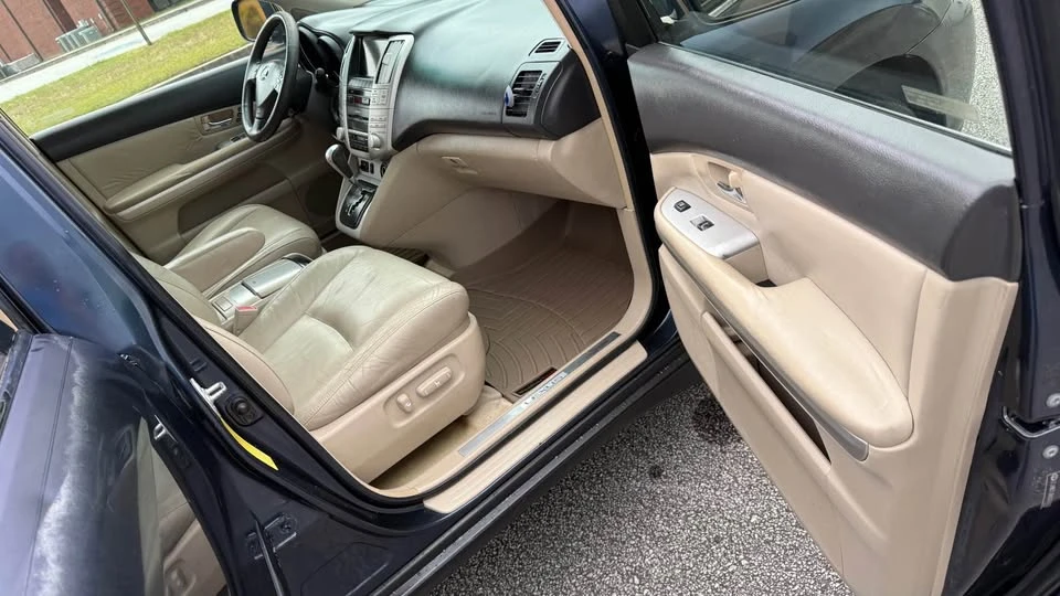 2006 Lexus RX 2nd Gen - Image 13 of 18