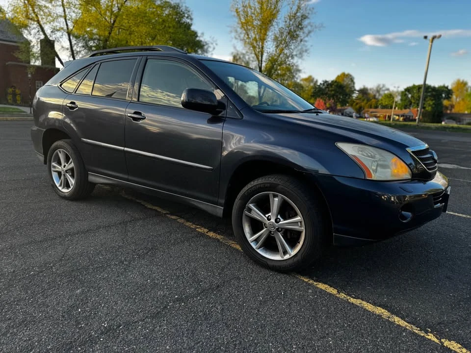 2006 Lexus RX 2nd Gen - Image 2 of 10