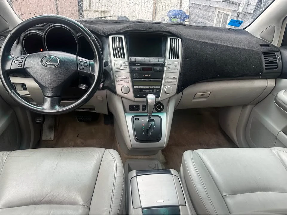 2006 Lexus RX 2nd Gen - Image 7 of 10