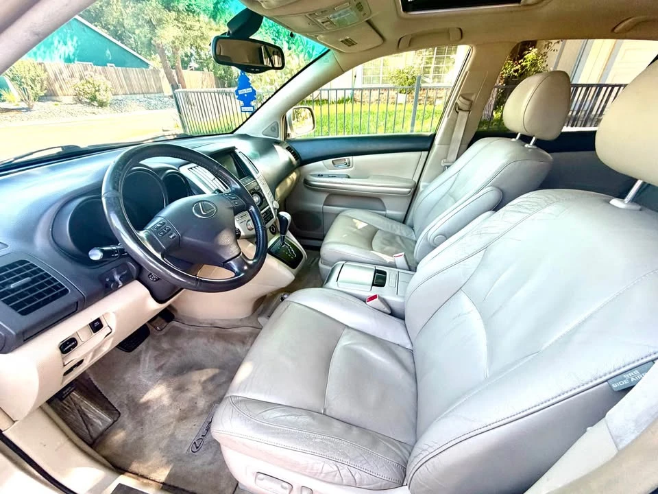 2006 Lexus RX 2nd Gen - Image 5 of 10