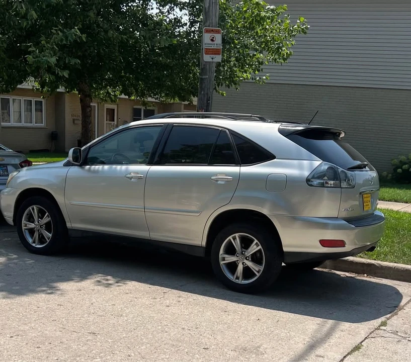 2006 Lexus RX 2nd Gen - Image 9 of 10