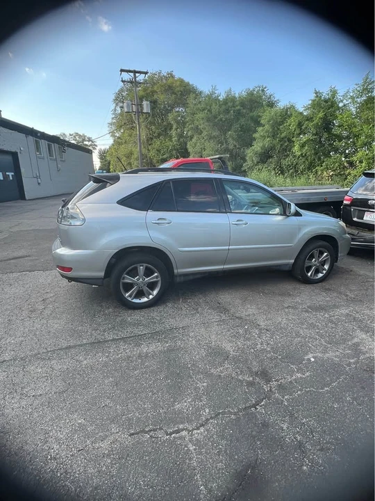 2006 Lexus RX 2nd Gen - Image 6 of 10