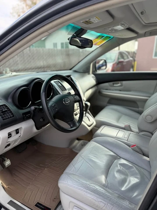2006 Lexus RX 2nd Gen - Image 10 of 15
