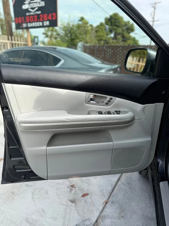 2006 Lexus RX 2nd Gen - Image 14 of 15