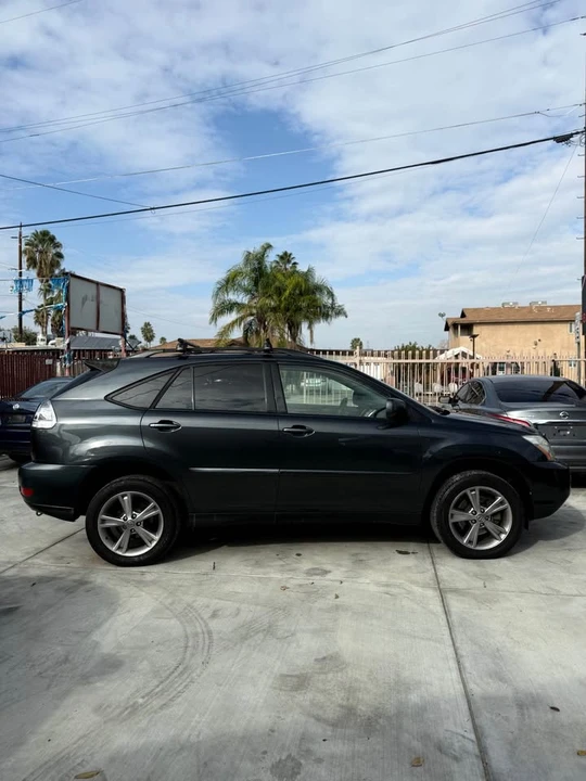 2006 Lexus RX 2nd Gen - Image 8 of 14