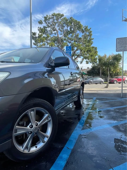 2006 Lexus RX 2nd Gen - Image 10 of 10