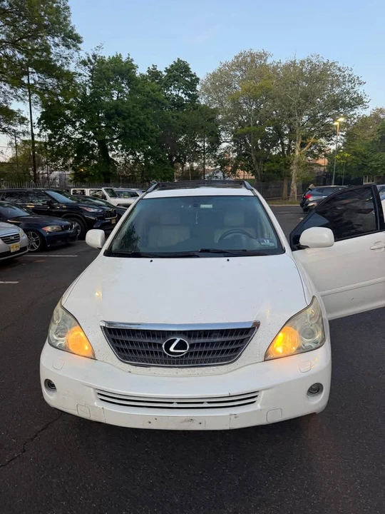 2006 Lexus RX 2nd Gen - Image 2 of 9