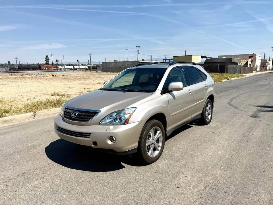 2006 Lexus RX 2nd Gen - Image 2 of 11